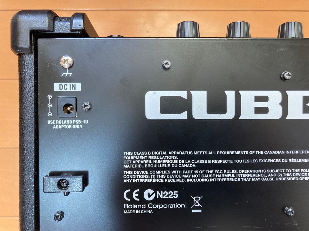 Roland CUBE Street ローランド 社内別ACアダプタ付 送料込み
