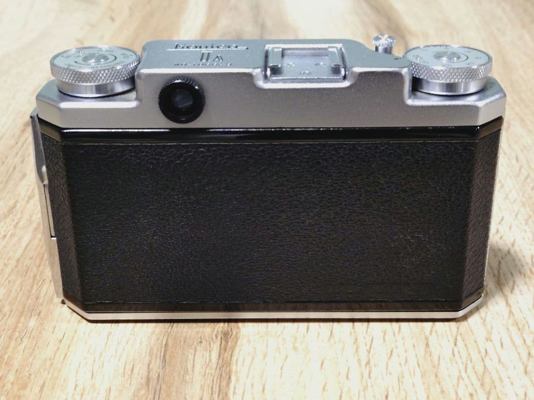 konica ⅡA Hexanon 1:2　48mm