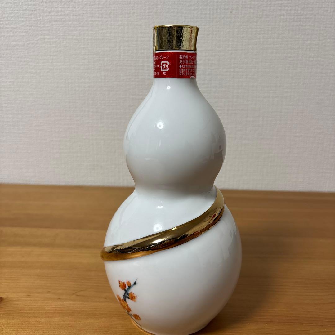 サントリーウイスキー　ローヤル　干支ボトル　2013年　陶器　未開封