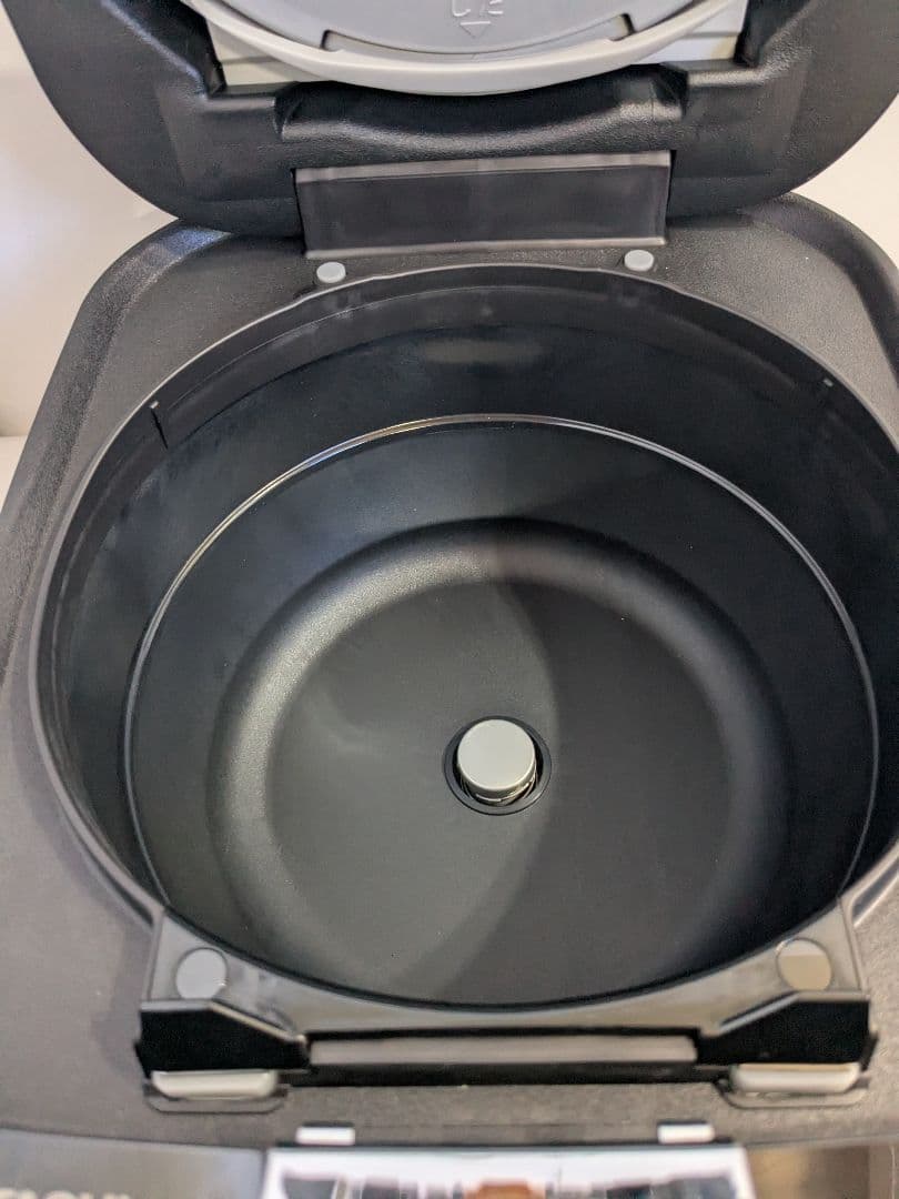 未使用　日立　IHジャー炊飯器　5.5合　シャイニーブラック　RZ-TS105M