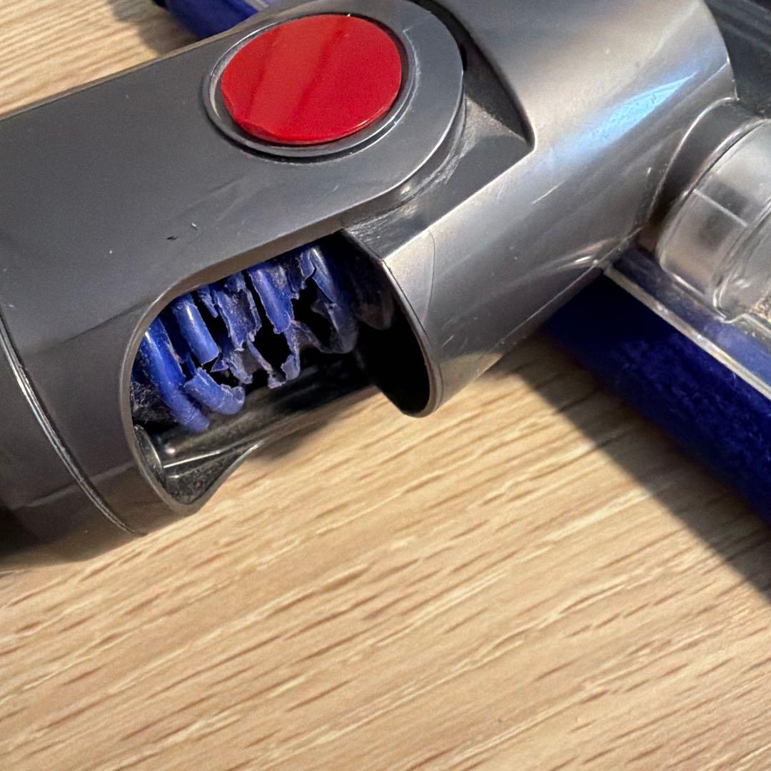 動作済　Dyson ダイソン　SV10 V8 Fluffy+ コードレス　掃除機