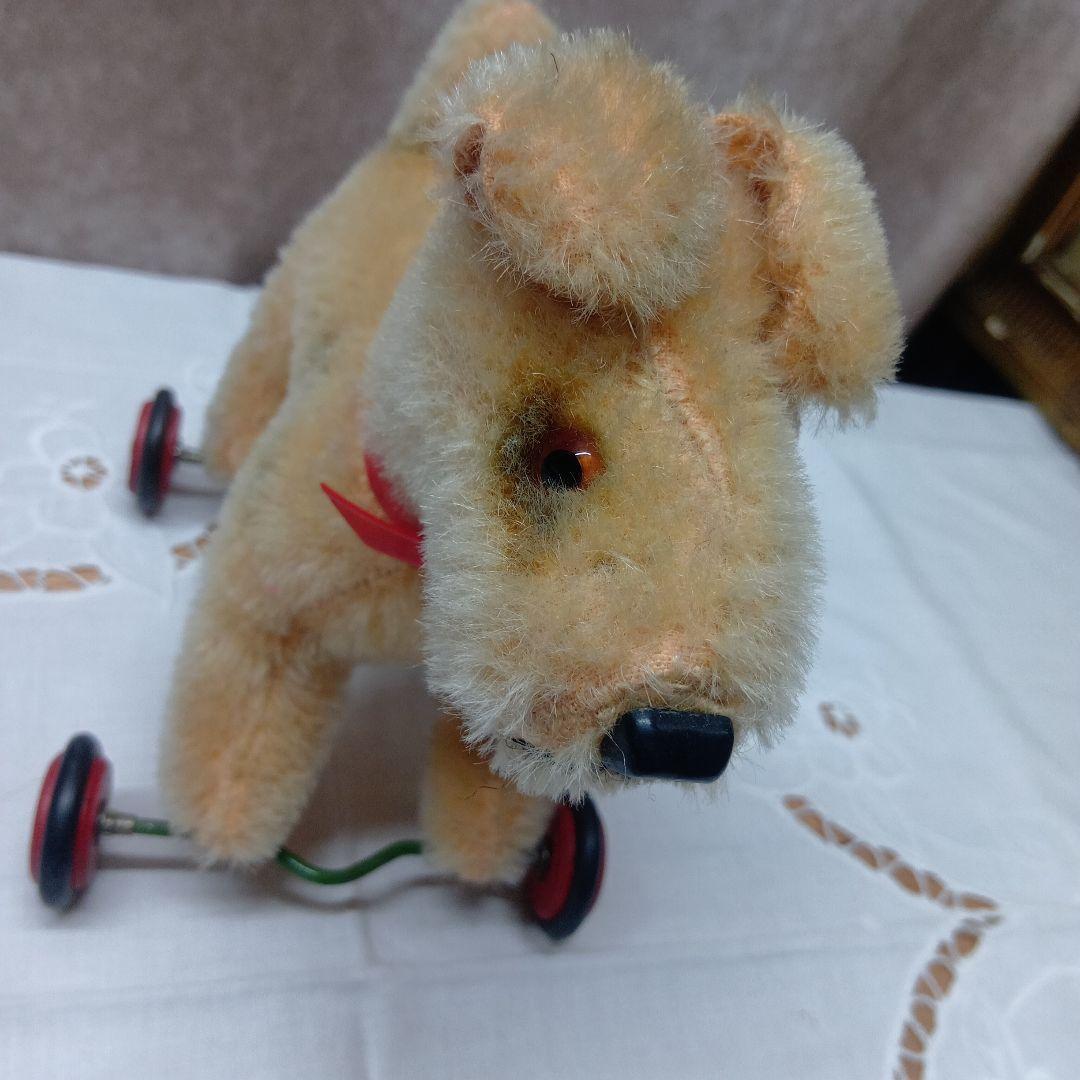 ♥ドイツからやって来たヴィンテージ　車輪付　テリア♥