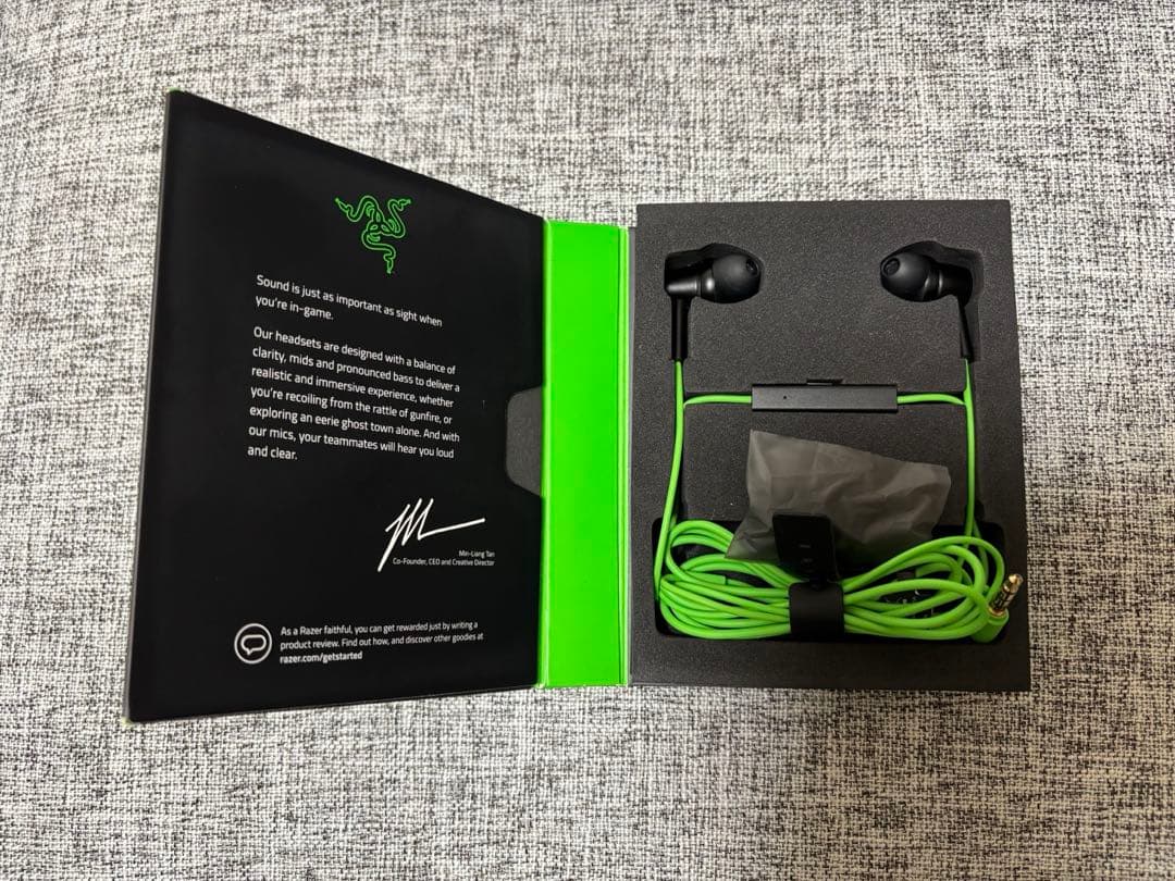 Dell ゲーミングモニター+RAZER イヤホン+RAZER キーボード　3点