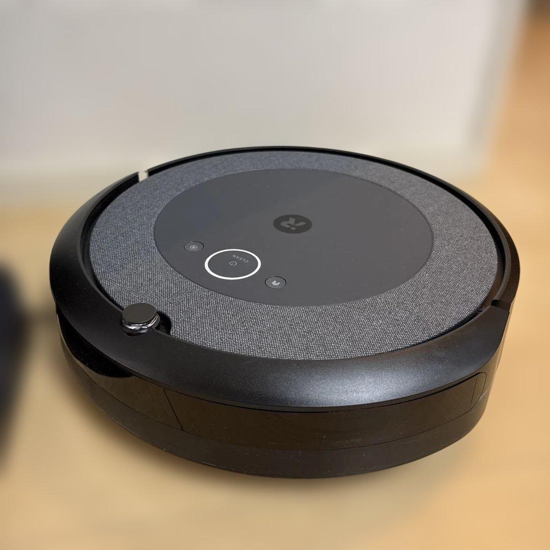 iRobot Roomba i3+ ルンバ　ホームベース付