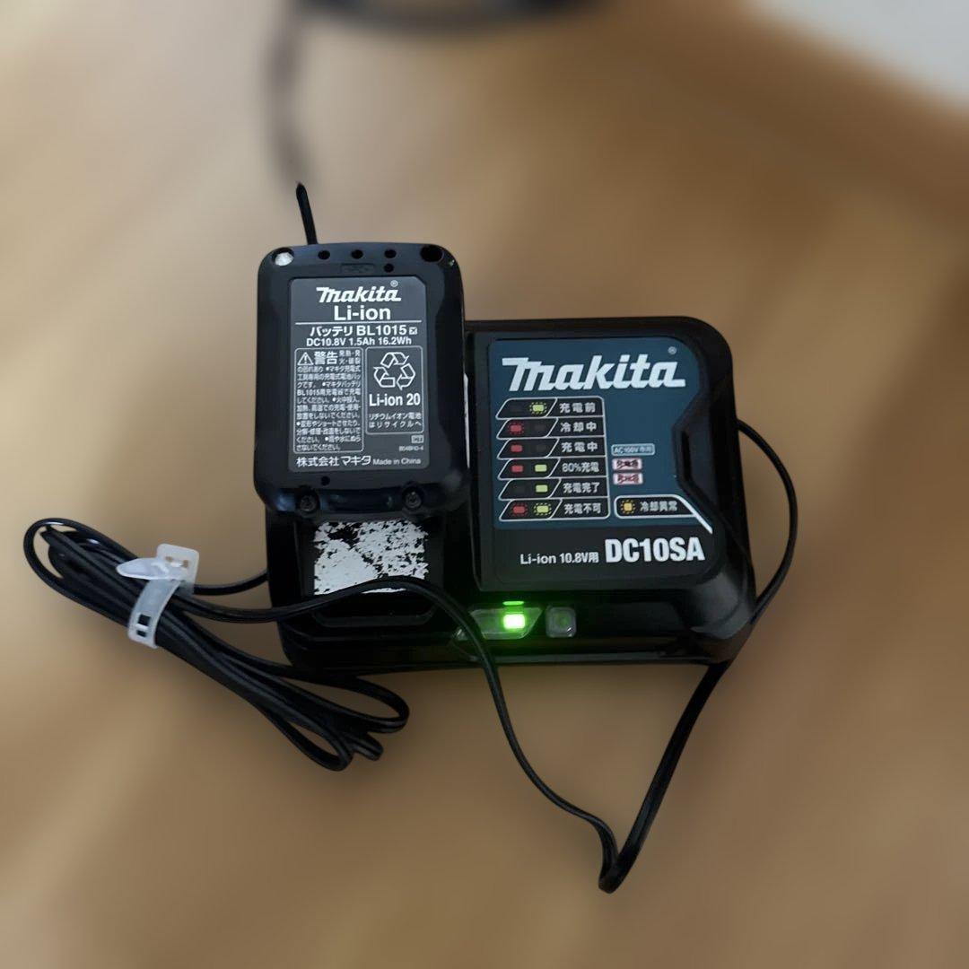 Makita 掃除機 10.8V 充電器＆バッテリー付き