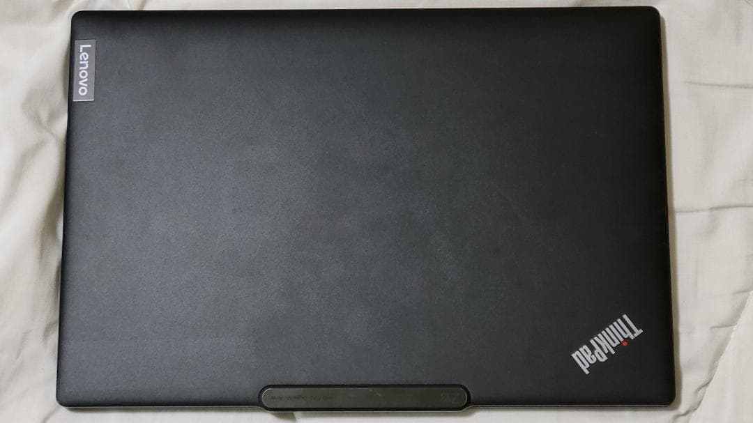 レノボ Thinkpad Z13 Gen1 AMD バッテリーの持ちが良い