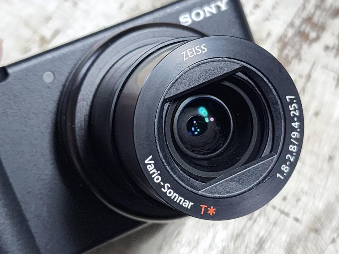ソニー　VLOGCAM　Sony ZV-1 純正グリップ　広角レンズ　電池×2