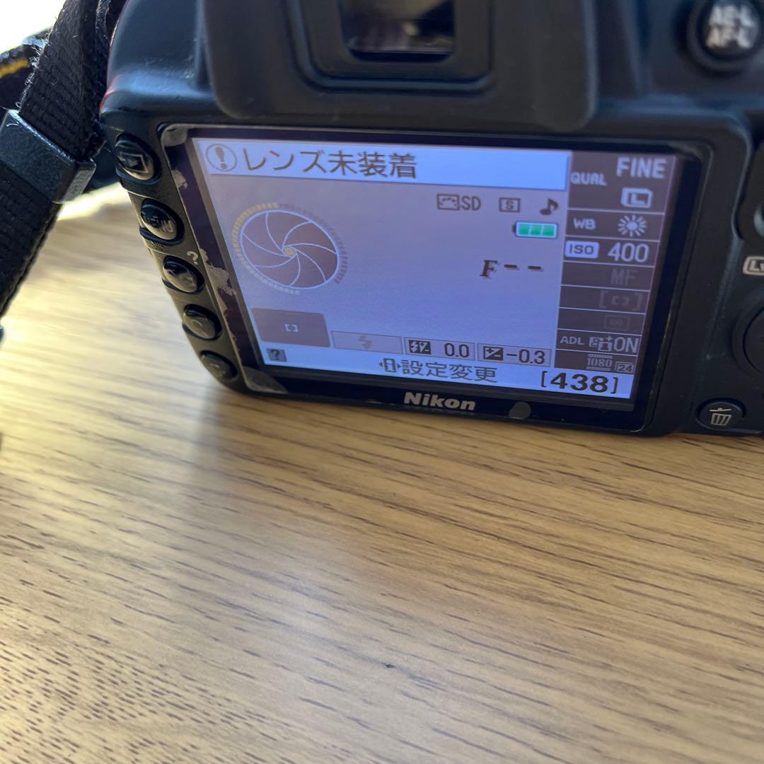 Nikon D3100 デジタル一眼　カメラ レンズ　バッテリー2個　初心者向き