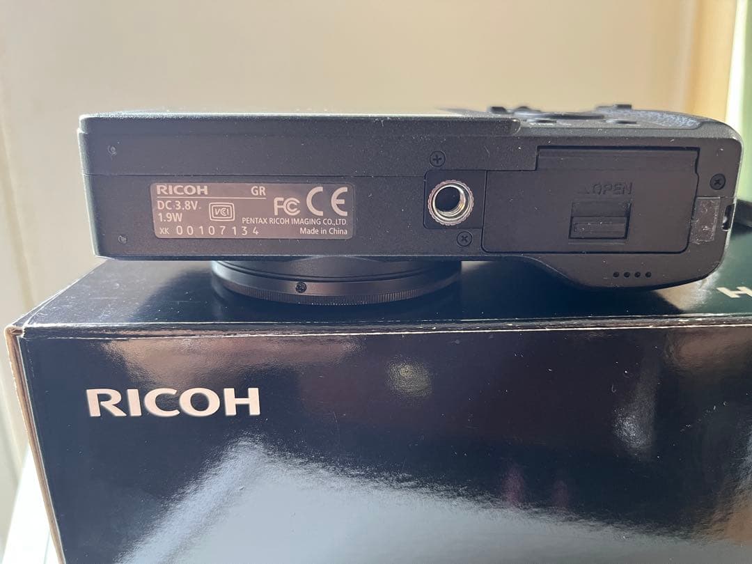 美品　RICOH GR コンパクトデジタルカメラ