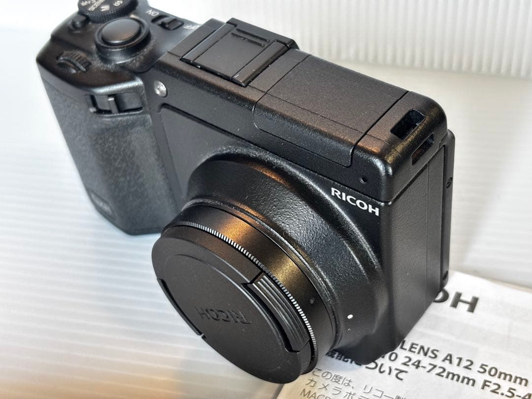 RICOH デジタルカメラ GXR+P10KIT 28-300mm