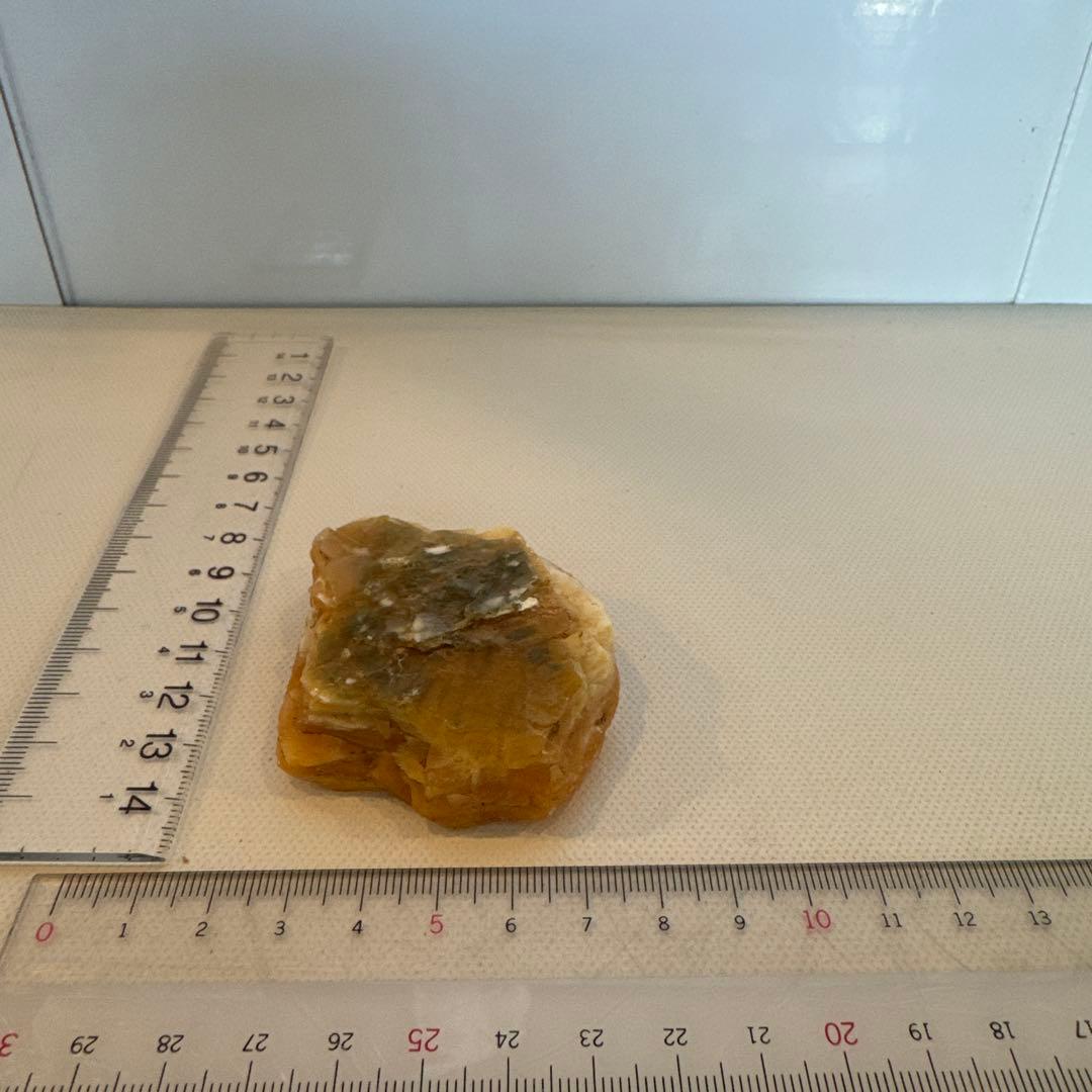 北海道石　然別オパール　蛍光オパール67ｇ