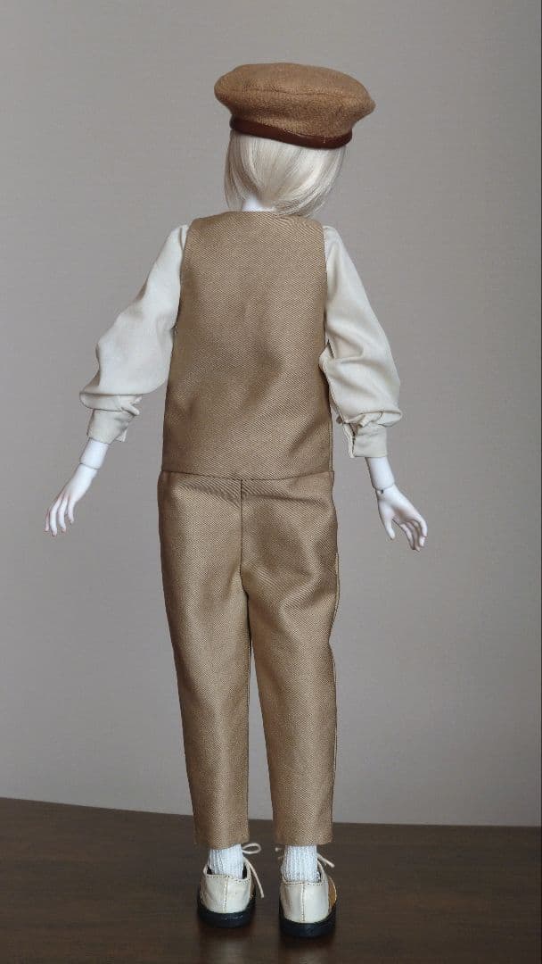 ドール用衣装(オーバーオール・ノーカラーブラウス)　1/4サイズ　ハンドメイド