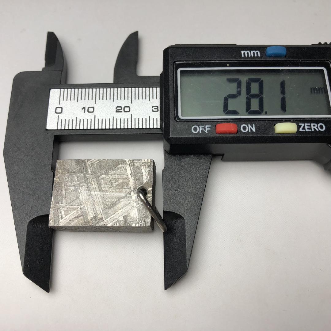 ギベオン隕石 ペンダントトップ 鉄隕石 ウィドマンシュテッテン構造 希少