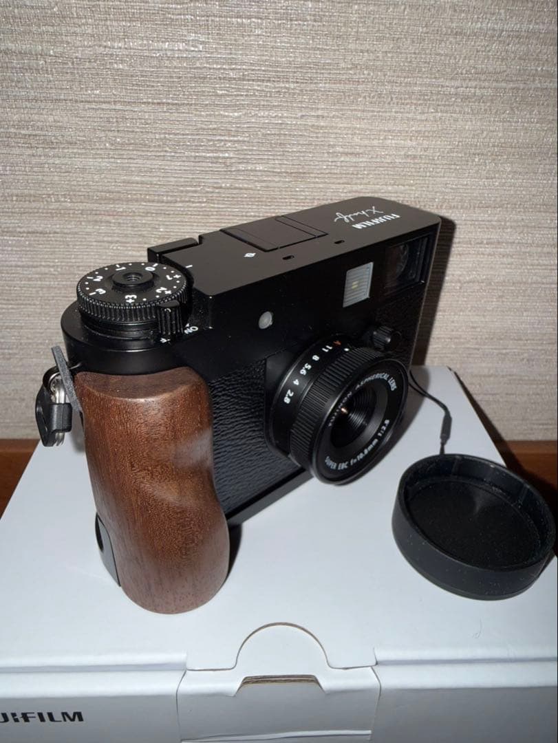 【美品】富士フィルム X-half x-hf1 ブラック　グリップ付
