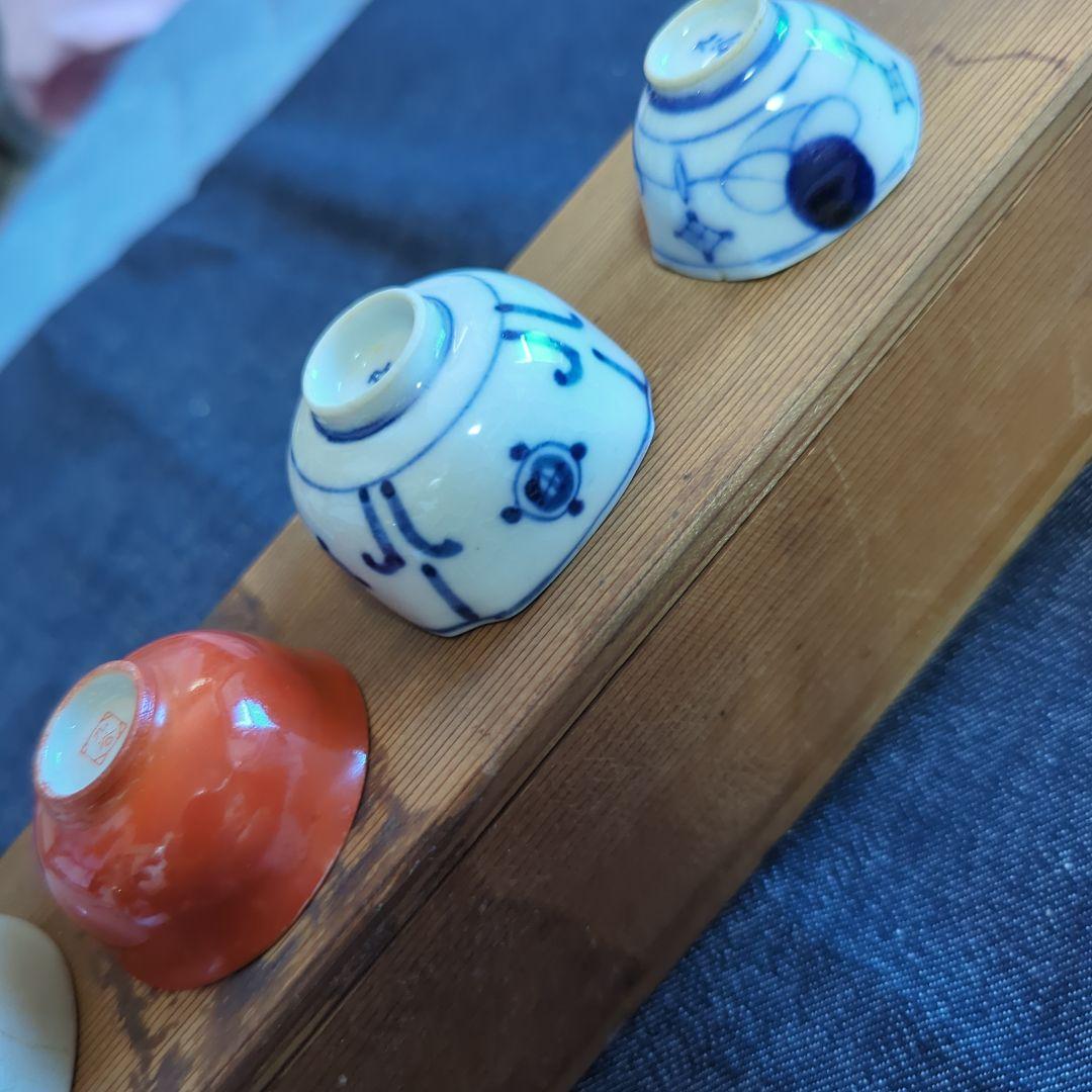 古九谷 伝統的な日本の手描き小盃 箱あり