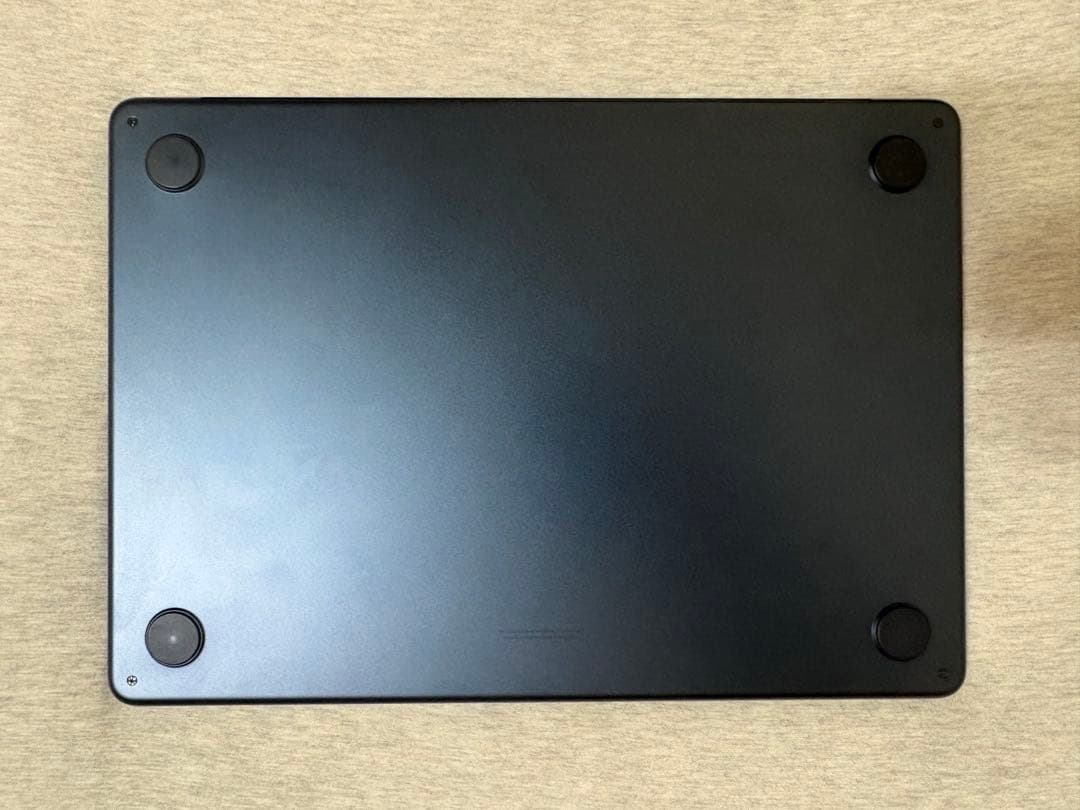 MacBook Air M2 13インチ 256GB 8GBメモリ　ミッドナイト