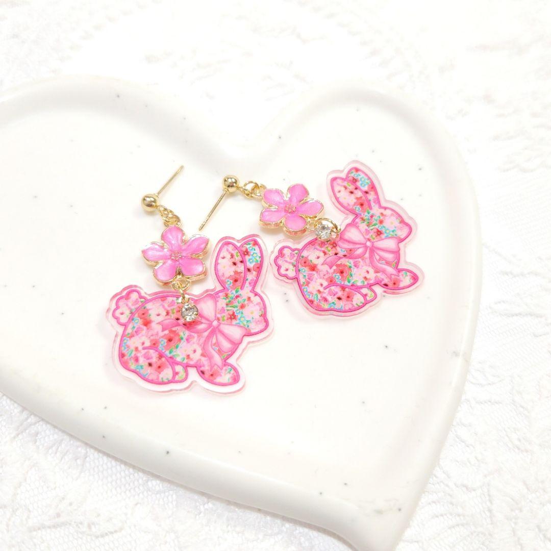 再販❣️春のフラワーラビット大ぶりピアス♡ピンク 桜❀