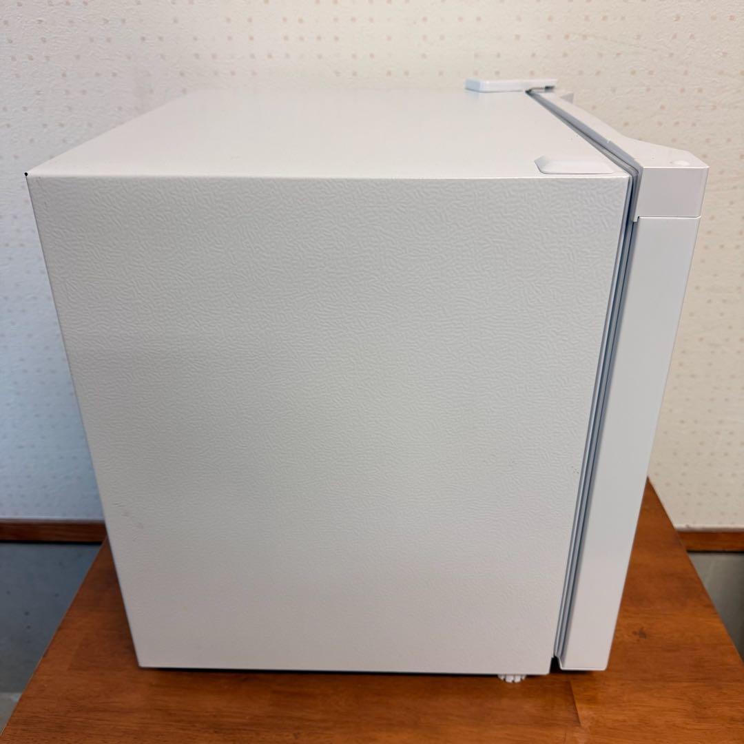 ● 極美品 アイリスオーヤマ 31L 冷凍庫 PF-A31FD 2024年製