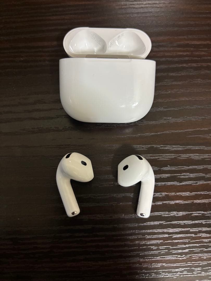AirPods4 第4世代　ANC A3059 エアポッズ Apple