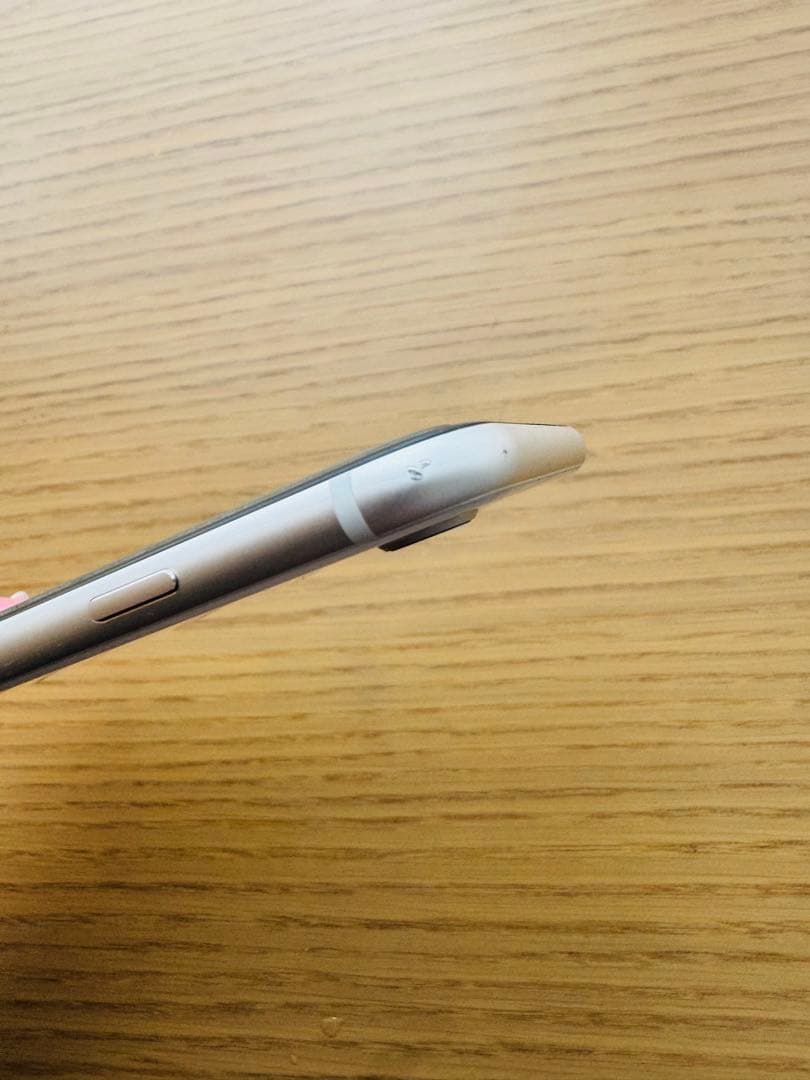 【めるよ】iPhoneSE 第三世代 64GB スターライト