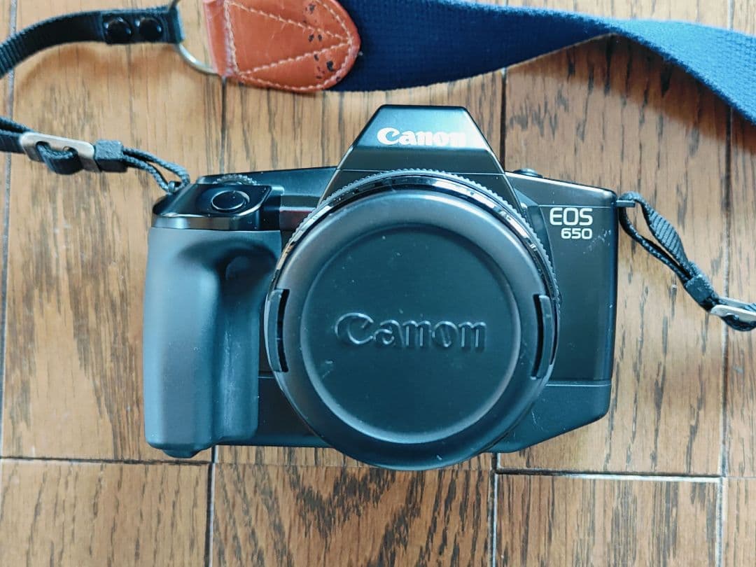 Canon EOS 650 一眼レフカメラ 35-105mmレンズ、付属品付き