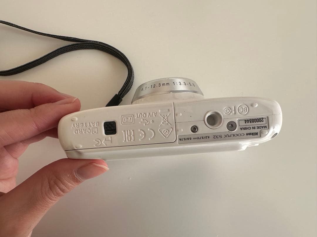 Nikon COOLPIX S32 ホワイト 防水