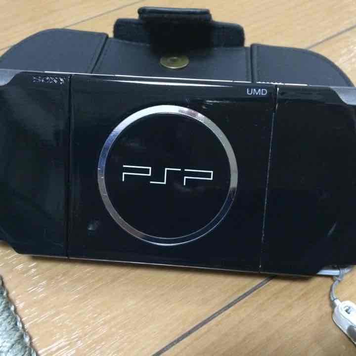 PSP3000➕メモリースティック4GB➕カバー