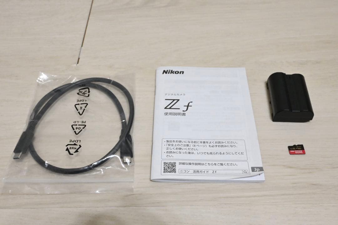 Nikon ニコン Zf ボディ ショット数 約980
