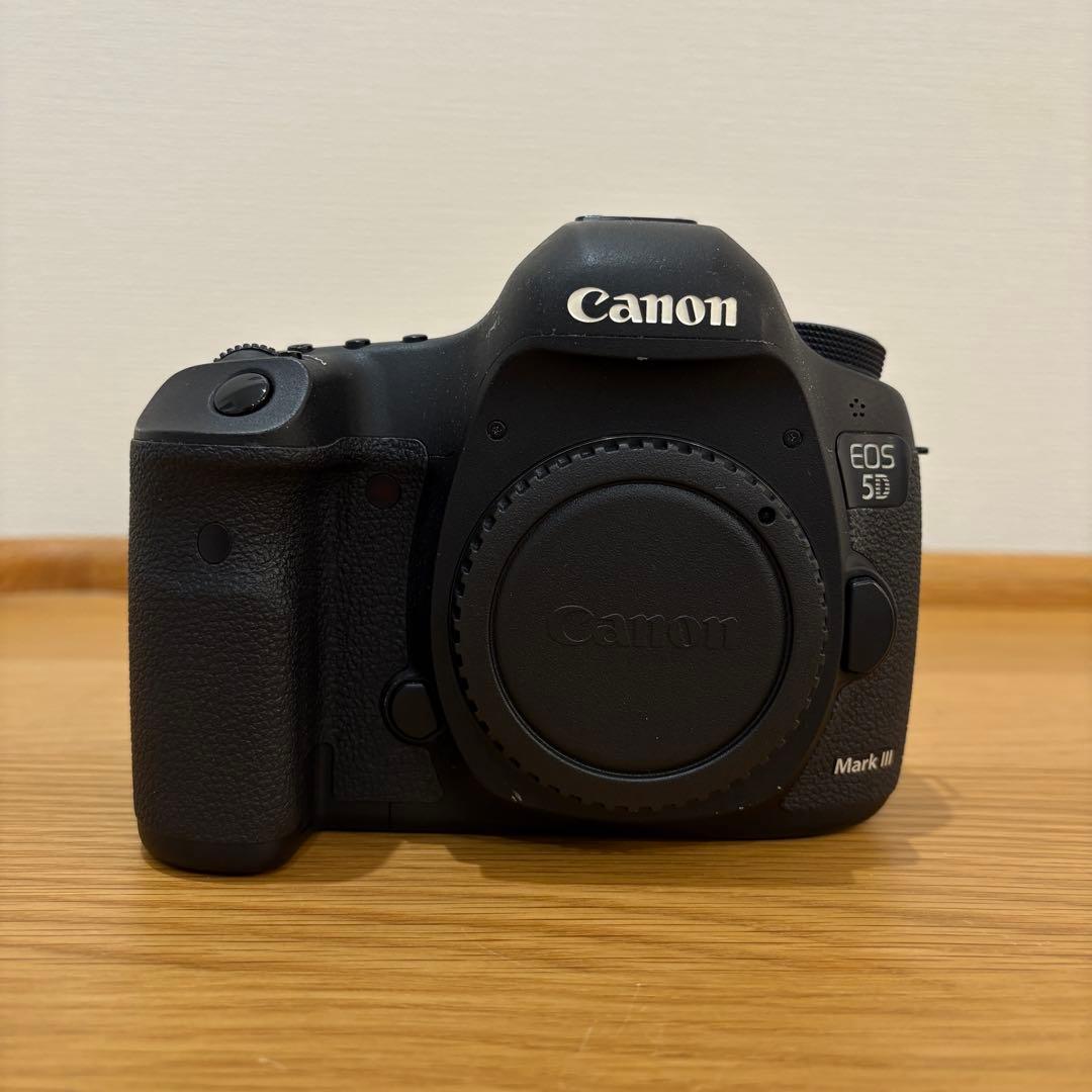Canon EOS 5D Mark III デジタル一眼レフ
