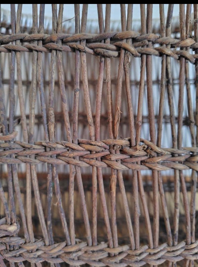 あけびの蔓かご　農具　古道具　手作り　花入れ　オブジェ　傘入れ　お値引き