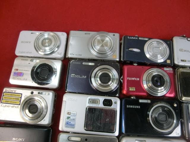 2：Nikon・CASIO・FUJIFILM 他～　デジカメ　計29点　ジャンク