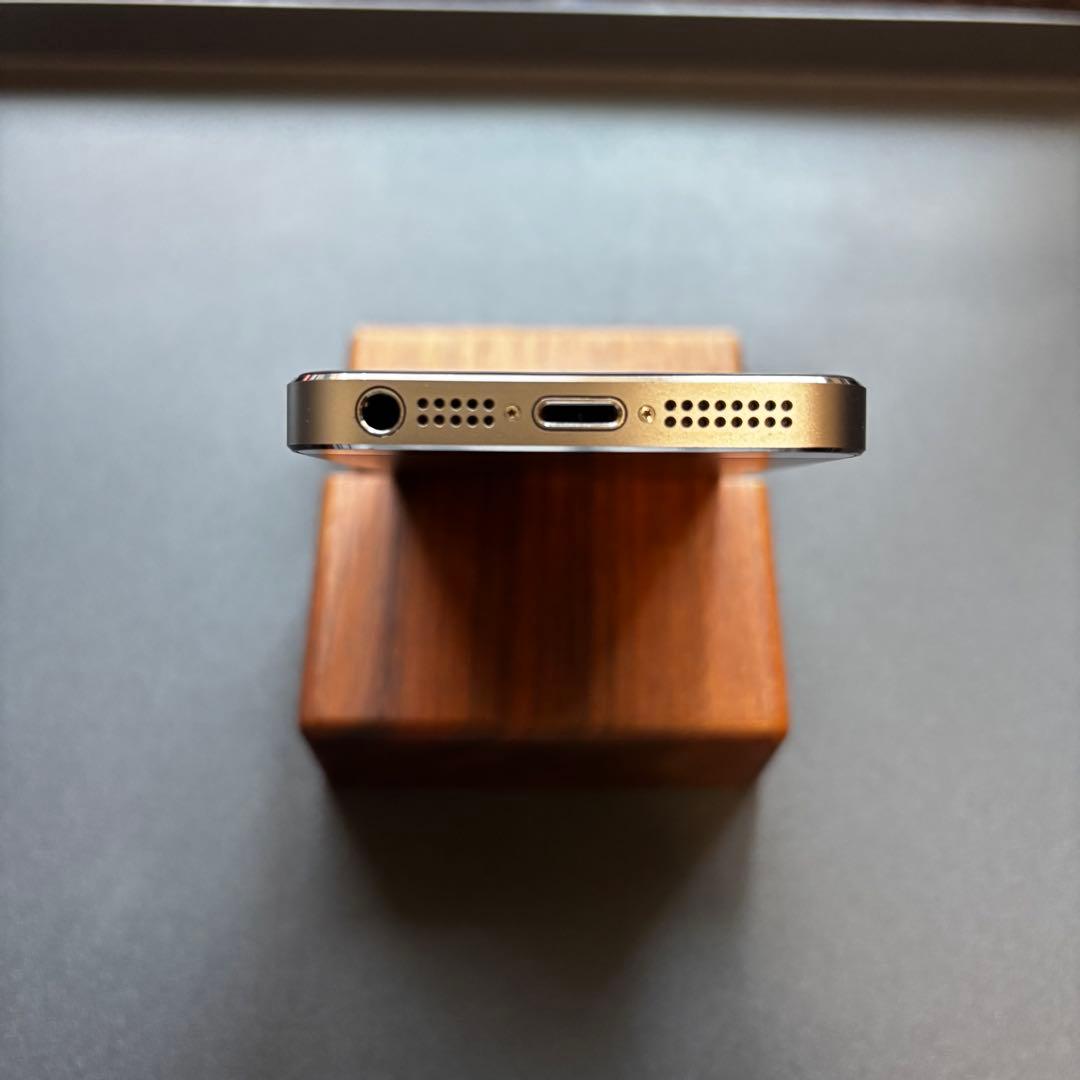 ✨バッテリー新品 : 極美品✨Apple iPhone5s SpaceGray
