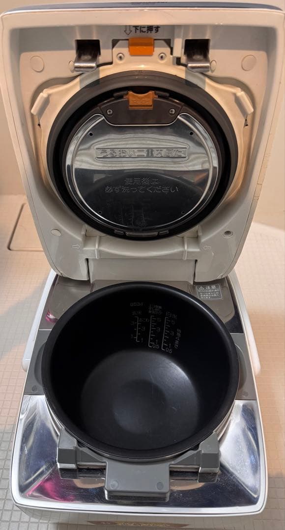 ZOUJIRUSHI 炊飯器 象印 NW-KB10 炎舞炊き 白