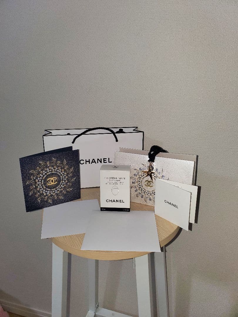 CHANEL LA CRÈME MAIN ギフトバッグセット