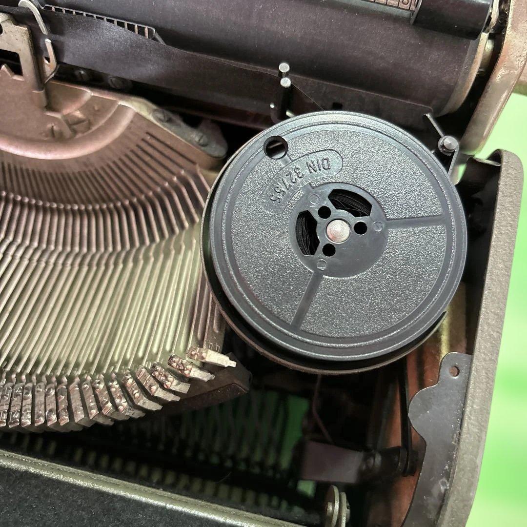 Optima Elite アンティーク タイプライター