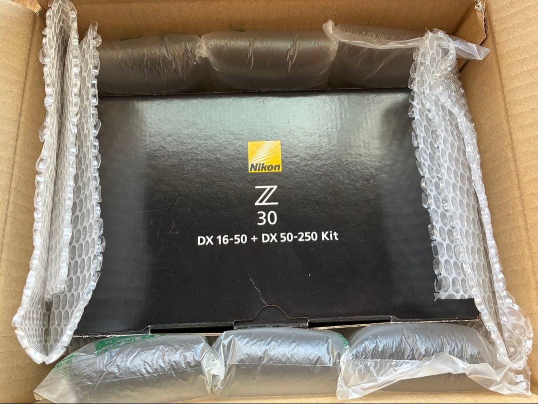 値下げ中！Nikon Z30 ミラーレスカメラ　ズールレンズキット