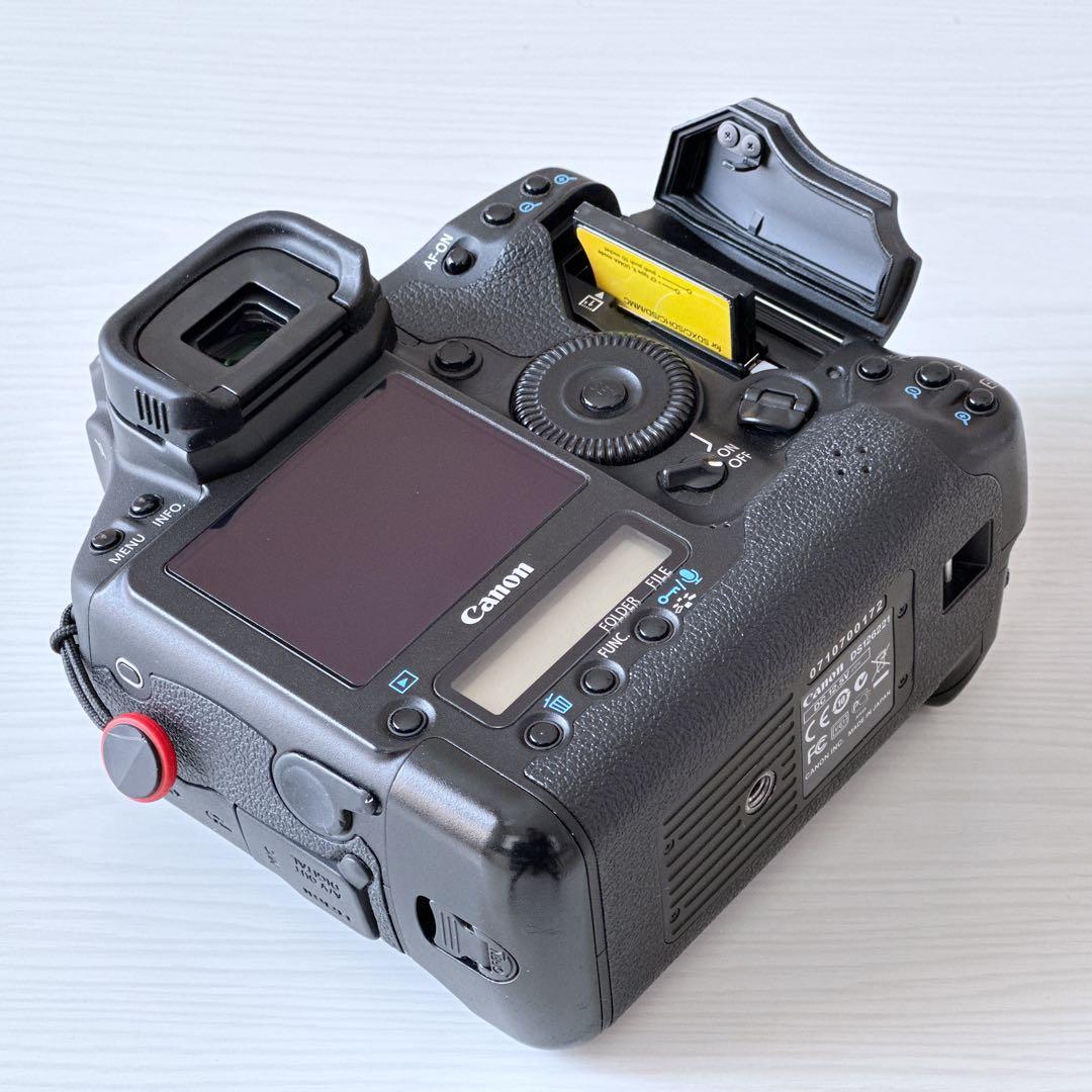 Canon キヤノン EOS-1D Mark IV シャッター回数127958回