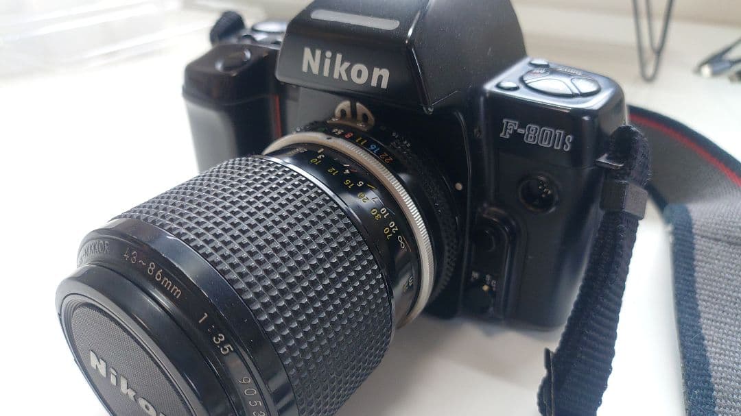 レンズ付 91年高級中級機 Nikon F801S nikkor 43-86mm