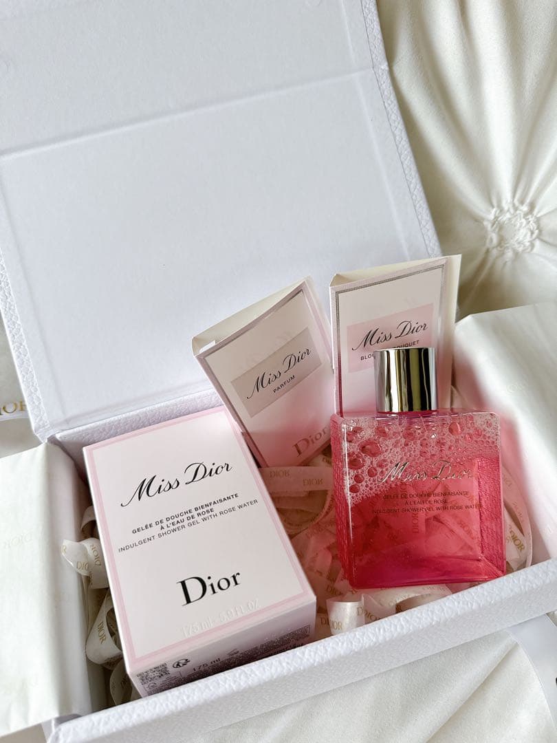新品未使用！お得なDior Miss Dior ギフトボックス