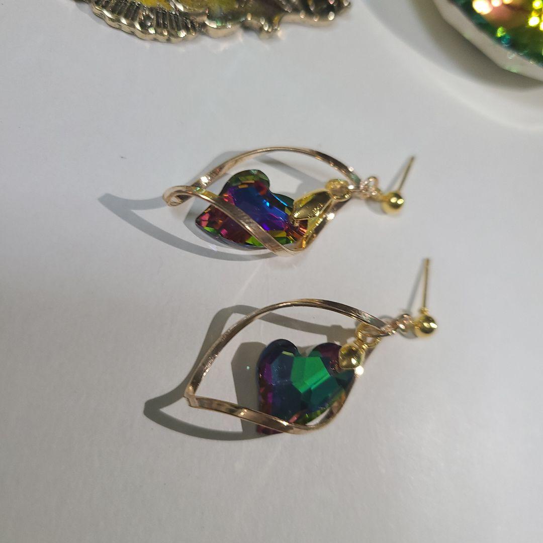 ハンドメイドピアス1686