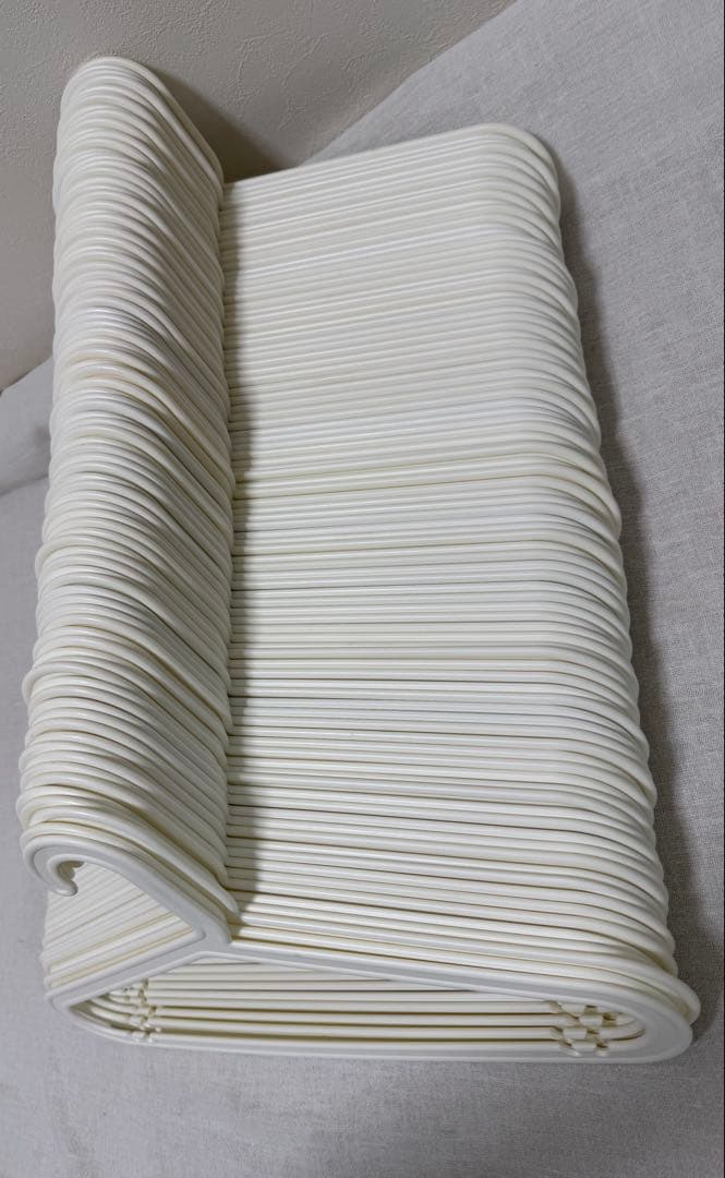 IKEA バーギス　BAGIS ハンガー　白