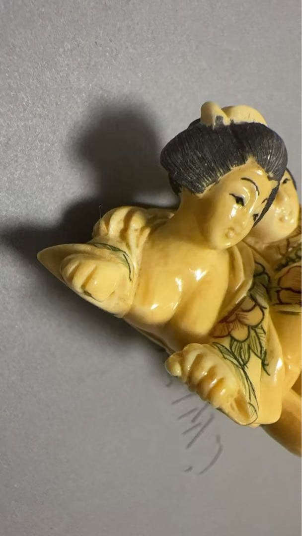 春画，根付，雕刻，天然材質，男女の人形