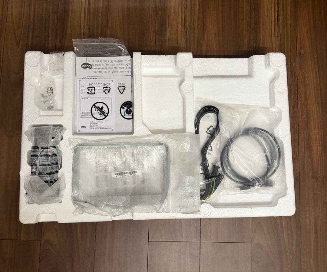 美品 BenQ EW2780Q 27インチ WQHD