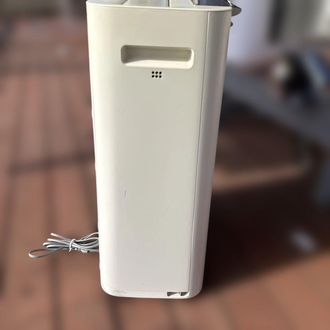 シャープ 空気清浄機 加湿機能付　ホワイト