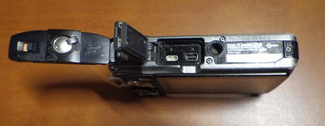 オリンパス デジタルカメラ TG-835