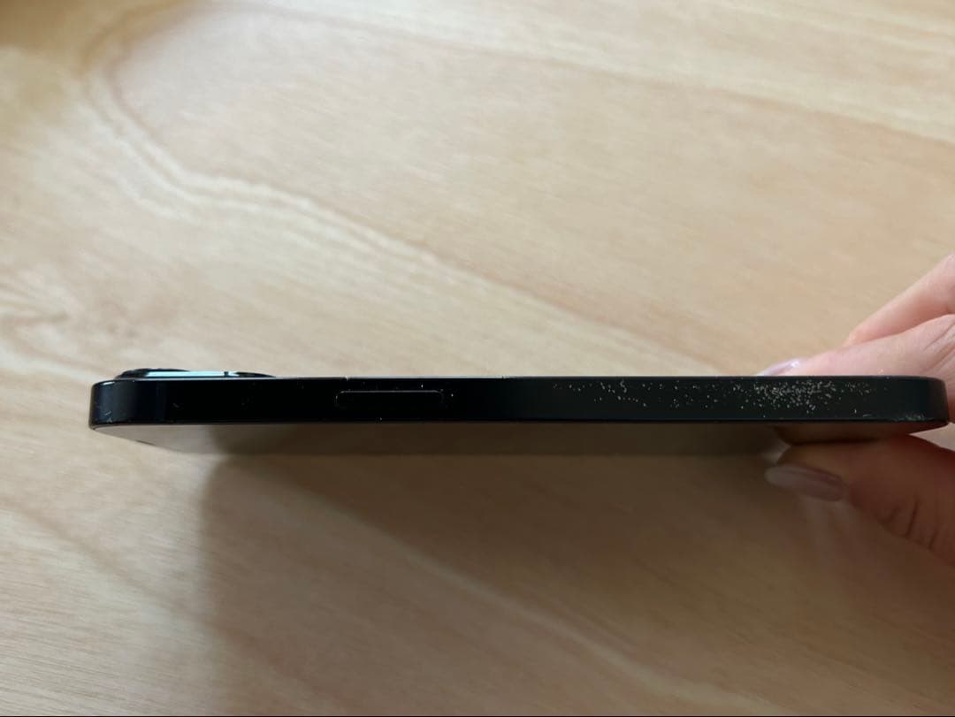iPhone 13 (128GB)SIMフリー（※傷あり・バッテリー消耗あり）