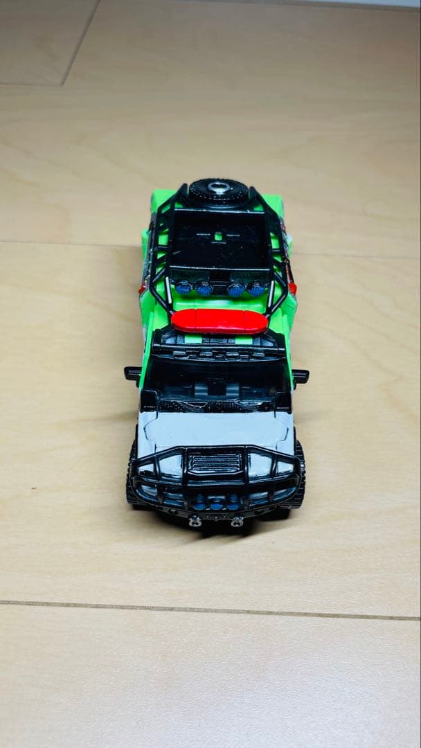 トランスフォマー　DOTM SS-14 カスタムスタジオシリーズ　ラチェット