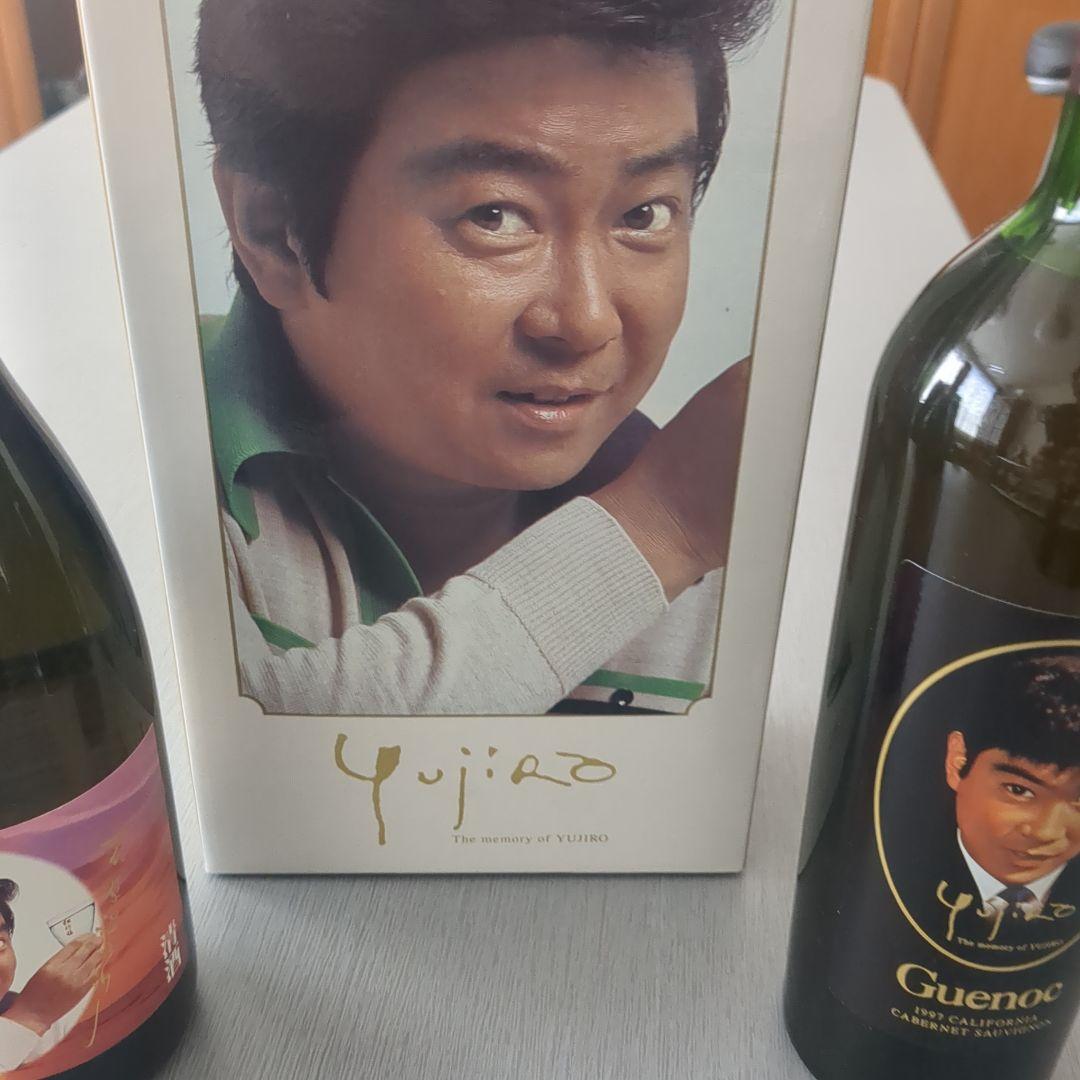 石原裕次郎メモリアムBOXワインと松竹梅のセット