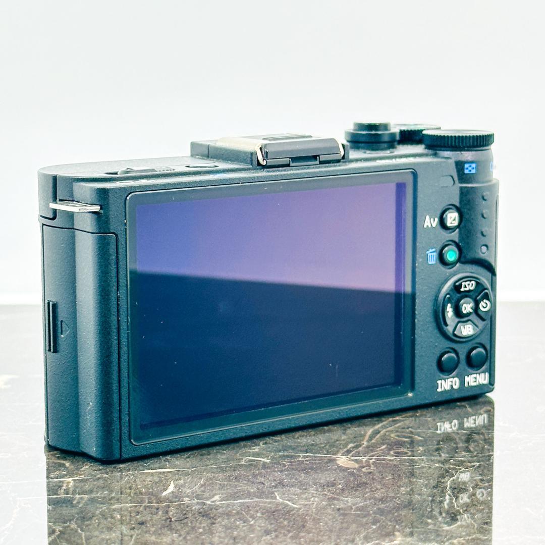 【純正ケース付き】PENTAX ミラーレス一眼 Q-S1 ズームレンズキット