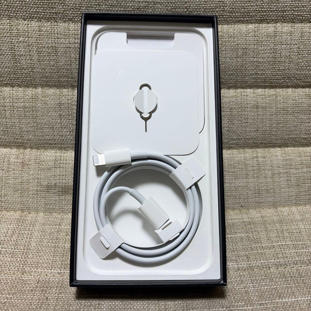 Apple iPhone 12 Pro 128GB ホワイト【美品】